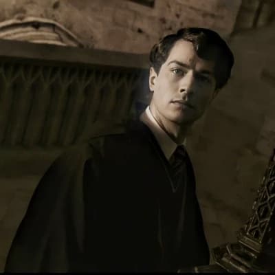 Tom riddle  thumbnail
