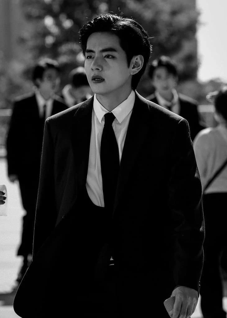 Taehyung, his mother is dead thumbnail