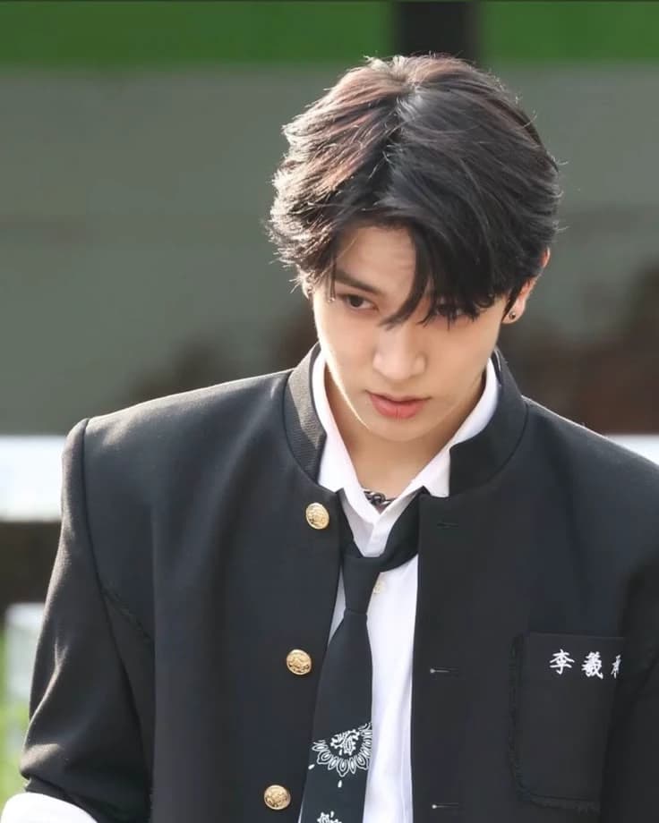 Lee Heeseung  thumbnail