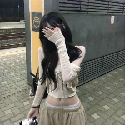 Sarah  thumbnail