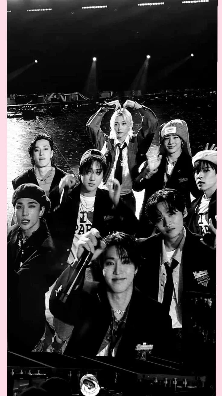 Stray Kids. thumbnail