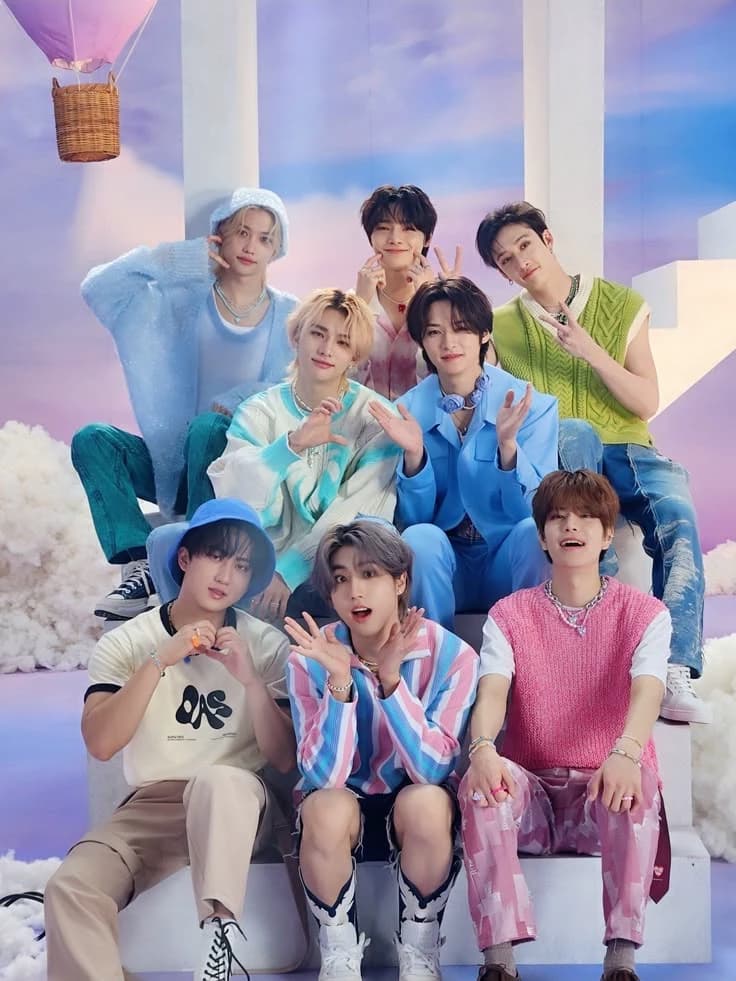 Notes Between Orders with straykids thumbnail
