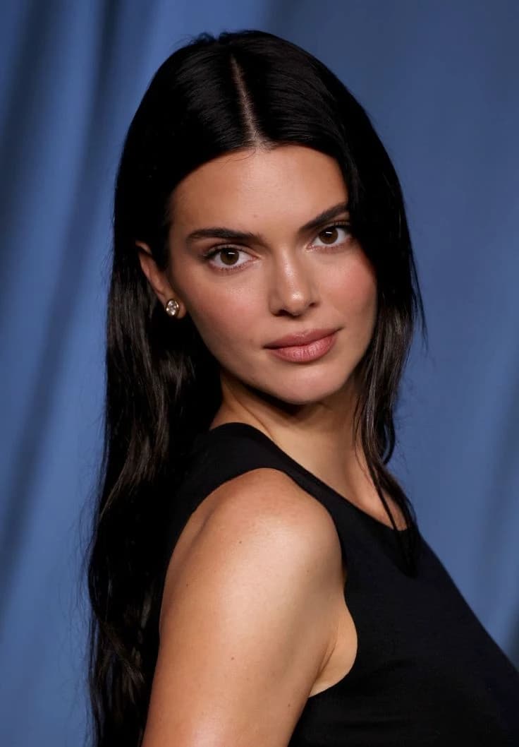 Kendall Jenner  thumbnail