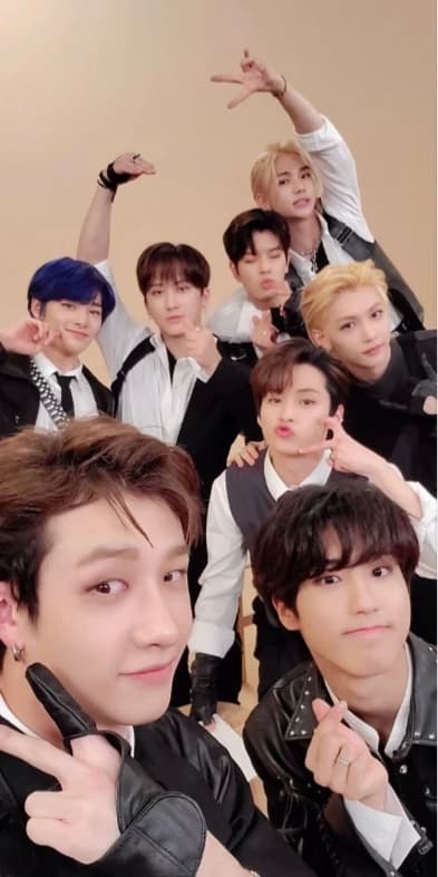 Straykids  thumbnail