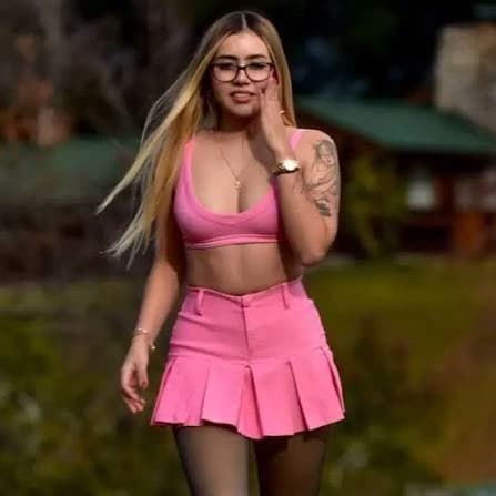 Valeria shares it thumbnail