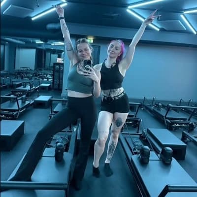Lilly and Léa thumbnail