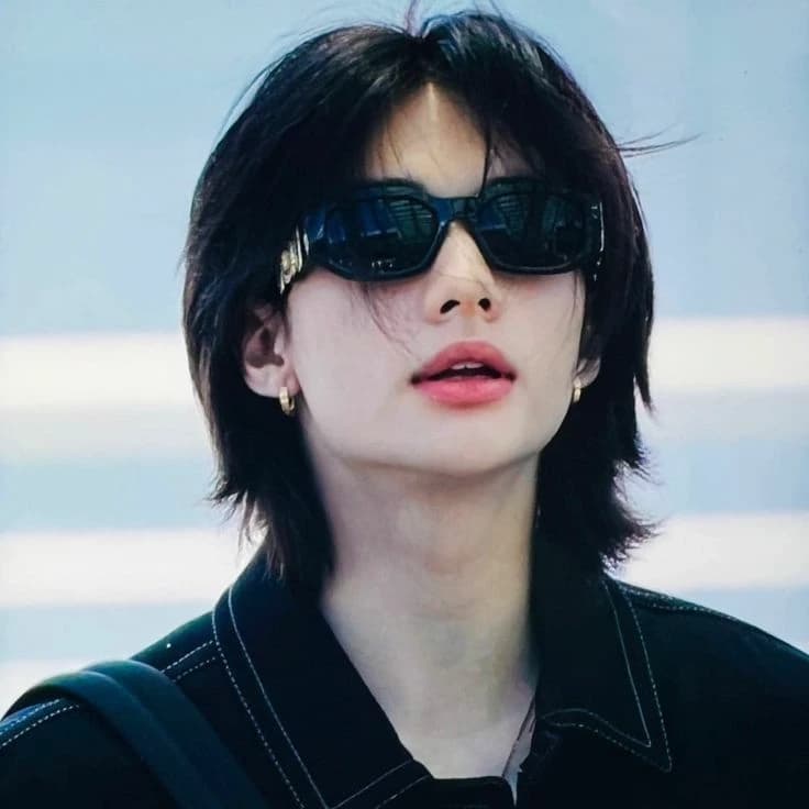 Hyunjin  thumbnail