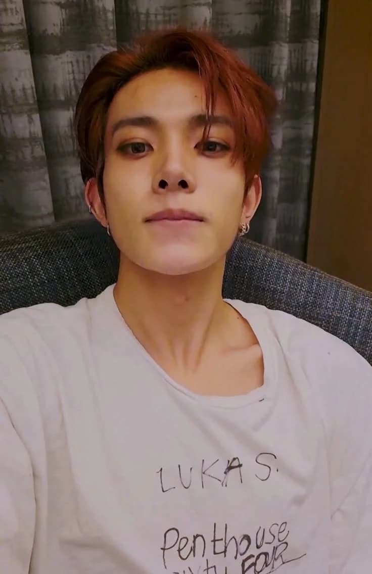 Lee Heeseung  thumbnail