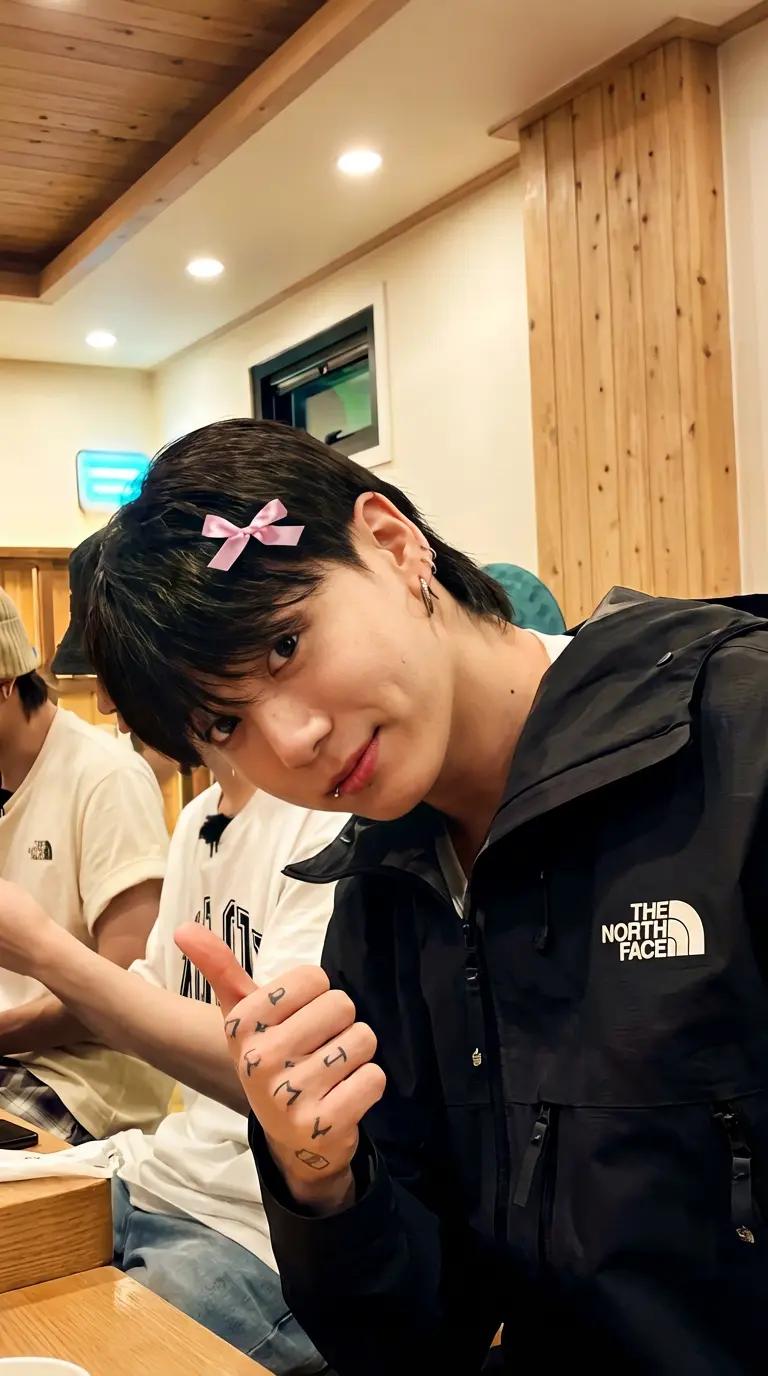 Kookie 🐇🎀 thumbnail