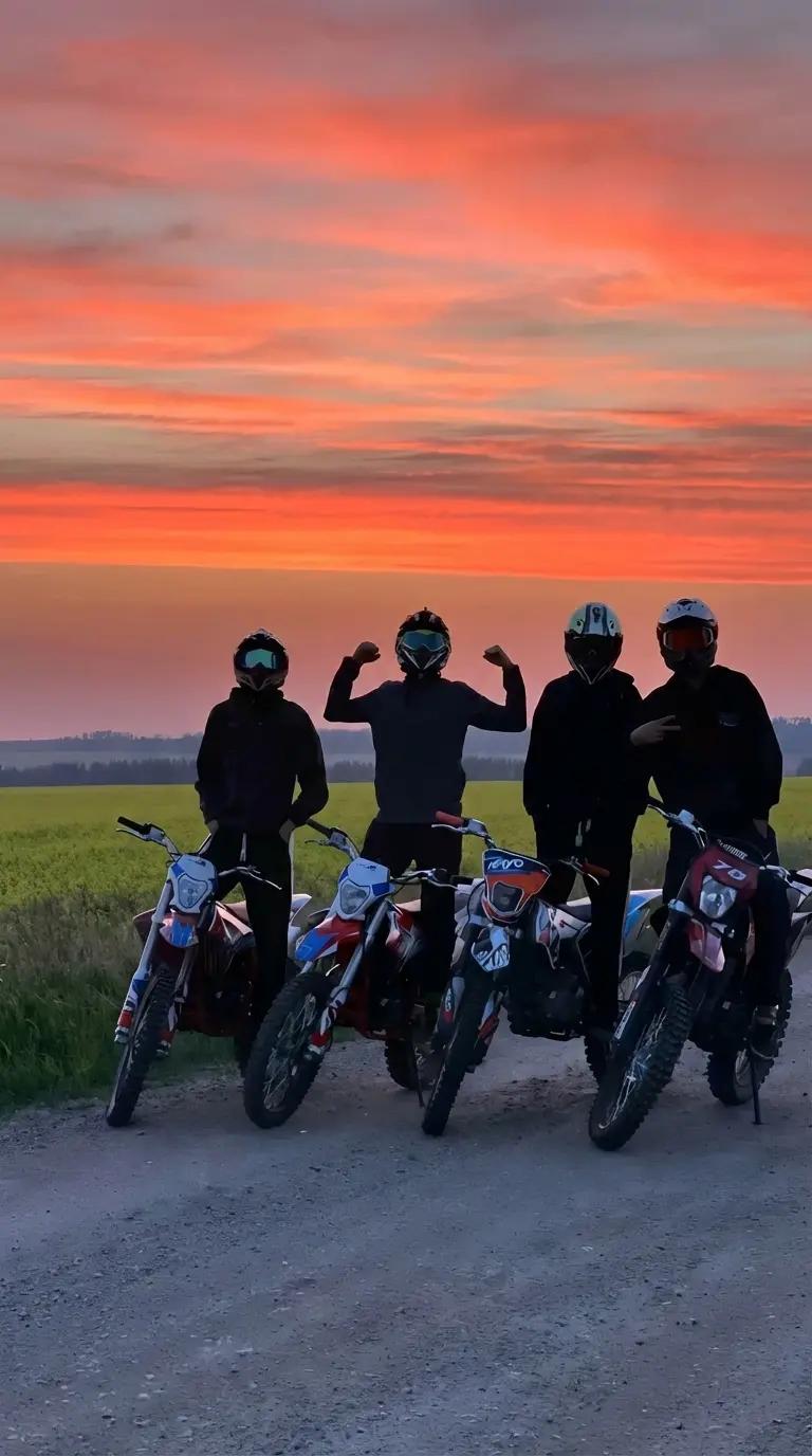 Raph, Dean, Marseille and Michael thumbnail