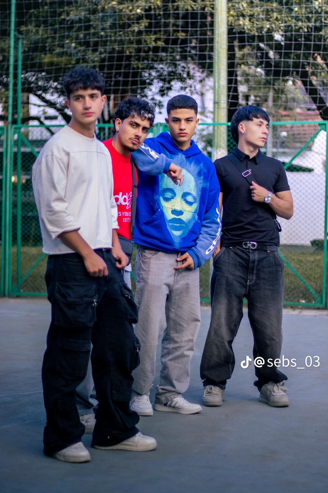 mis amigos  thumbnail