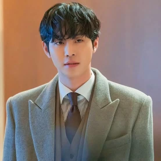 Kang Tae-moo, Your strict boss, but not just for you. thumbnail