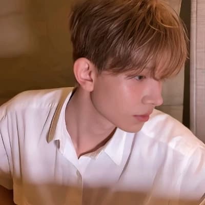Lee Heeseung  thumbnail