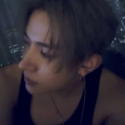 Lee Heeseung thumbnail