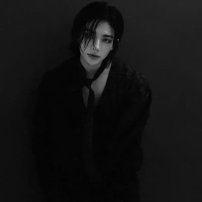Hyunjin | sarhoş. thumbnail