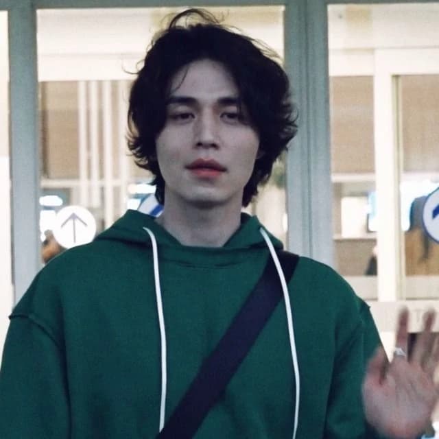 Lee Dong Wook thumbnail