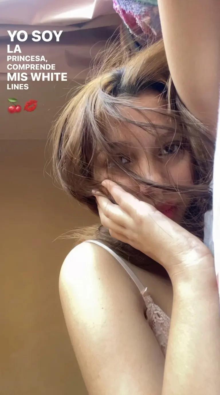sophie - girlfriend thumbnail