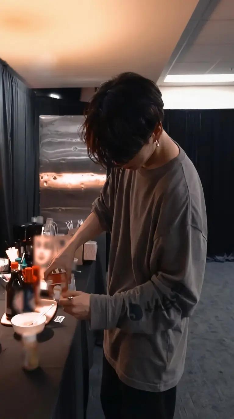Jeon jungkook thumbnail