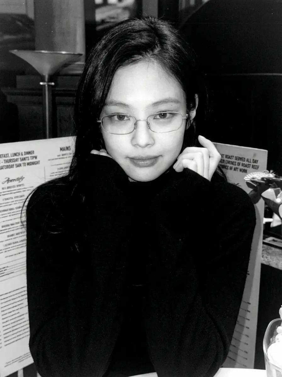 Jennie thumbnail