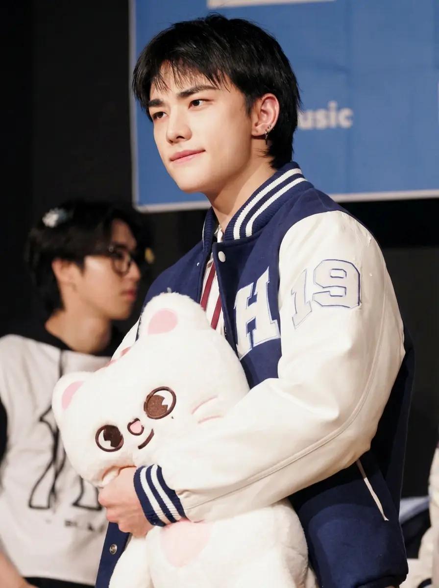 Hynjin thumbnail