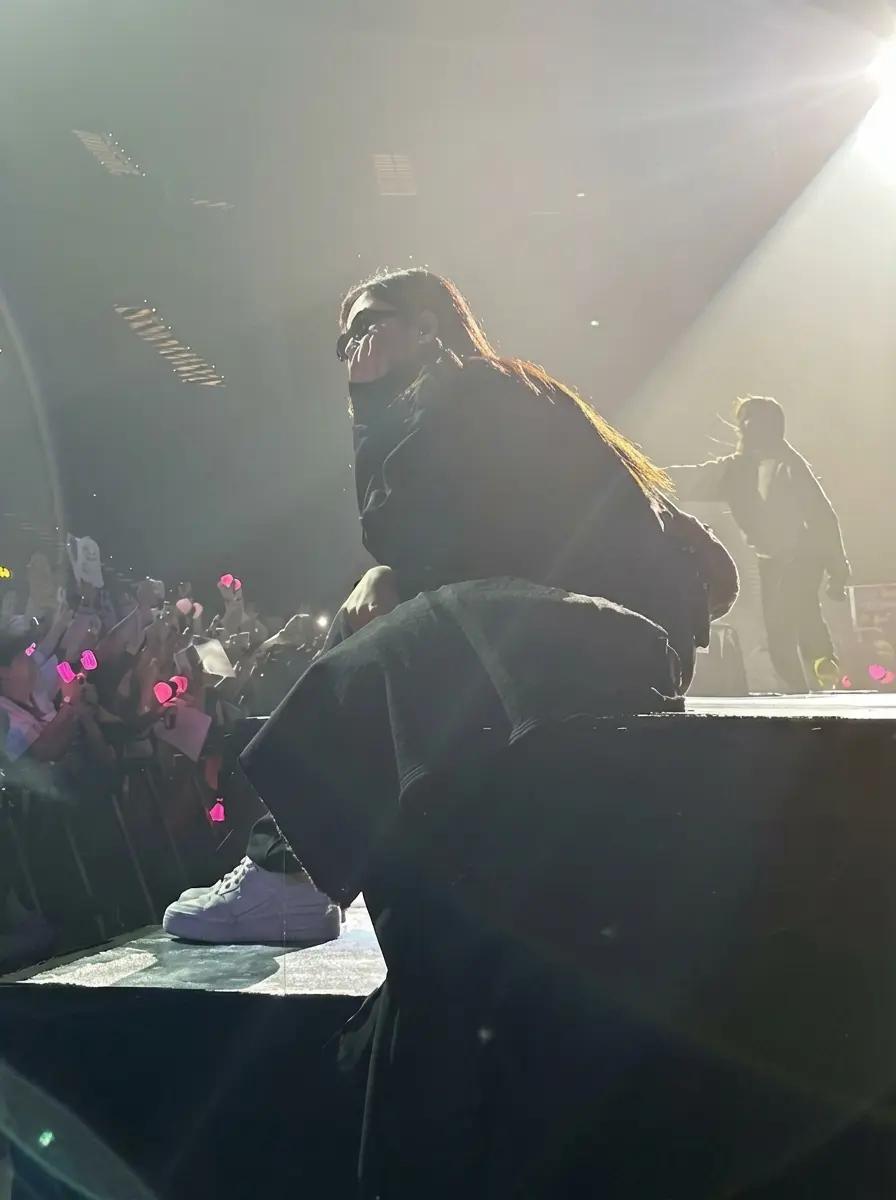 Jennie thumbnail