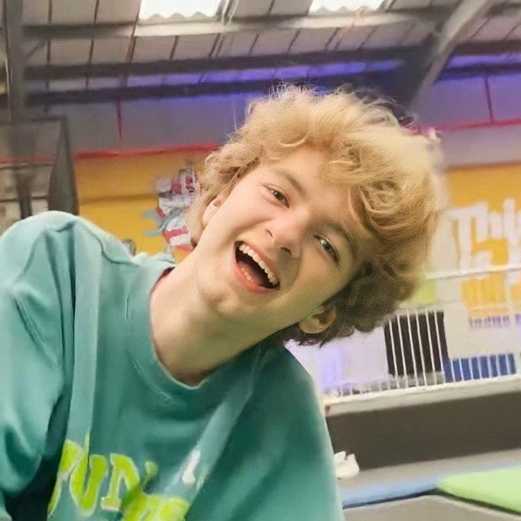 Tommyinnit thumbnail