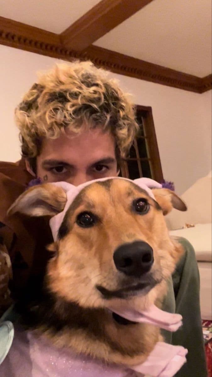 Elliot thumbnail