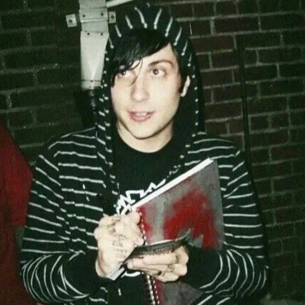 Frank iero thumbnail