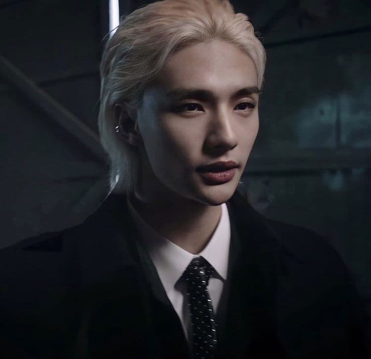 Mafia boss Hyunjin thumbnail