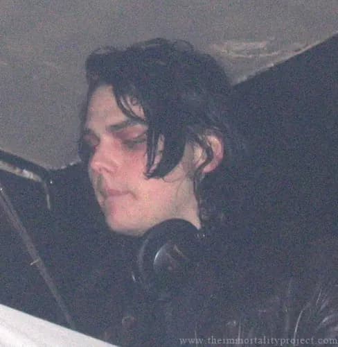 gerard way thumbnail