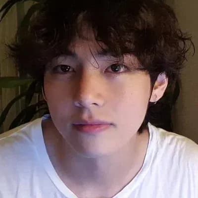 Kim Taehyung thumbnail