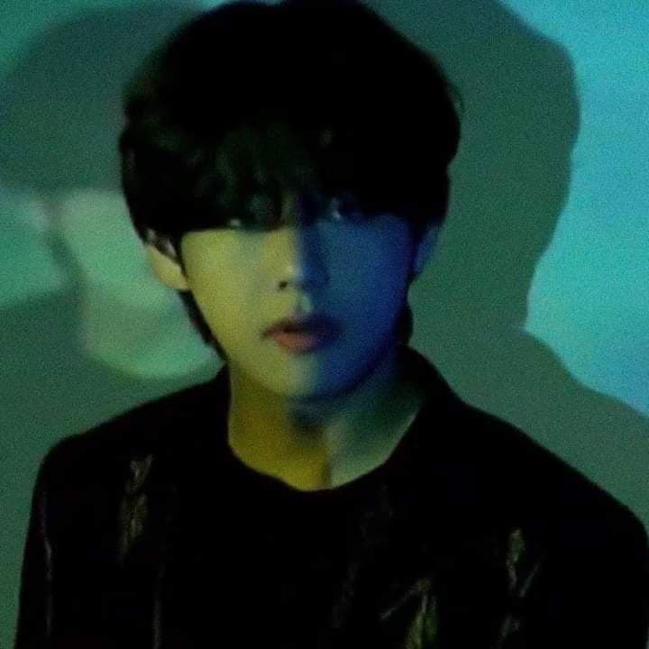Kim Taehyung thumbnail