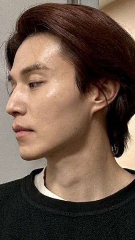 Lee Dong-wook  thumbnail