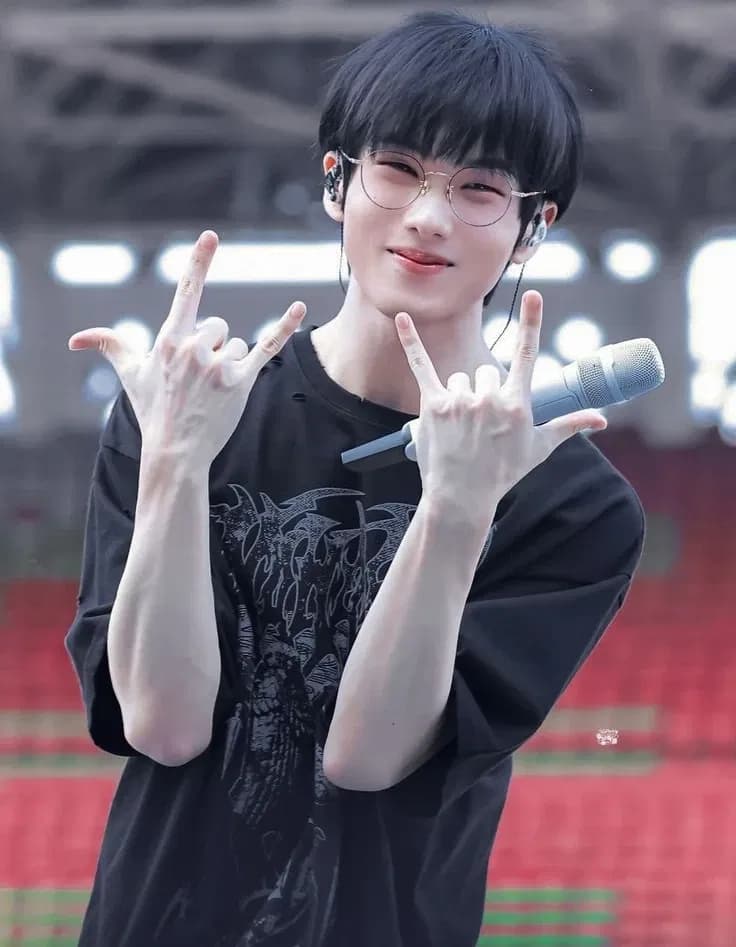 Park Jisung — NCT Dream thumbnail