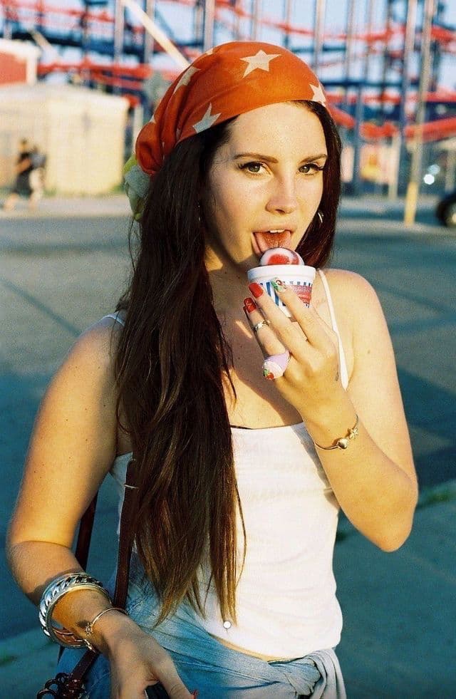 Lana del Rey thumbnail