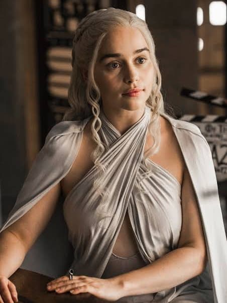 Daenerys Targaryen (Modern Era) thumbnail