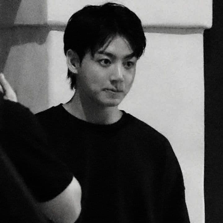 Jeon Jungkook thumbnail