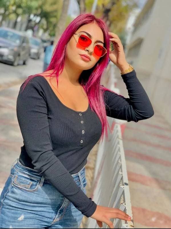 Mature Escort in  Abu Dhabi 0564401582  Abu Dhabi Escorts Service  thumbnail