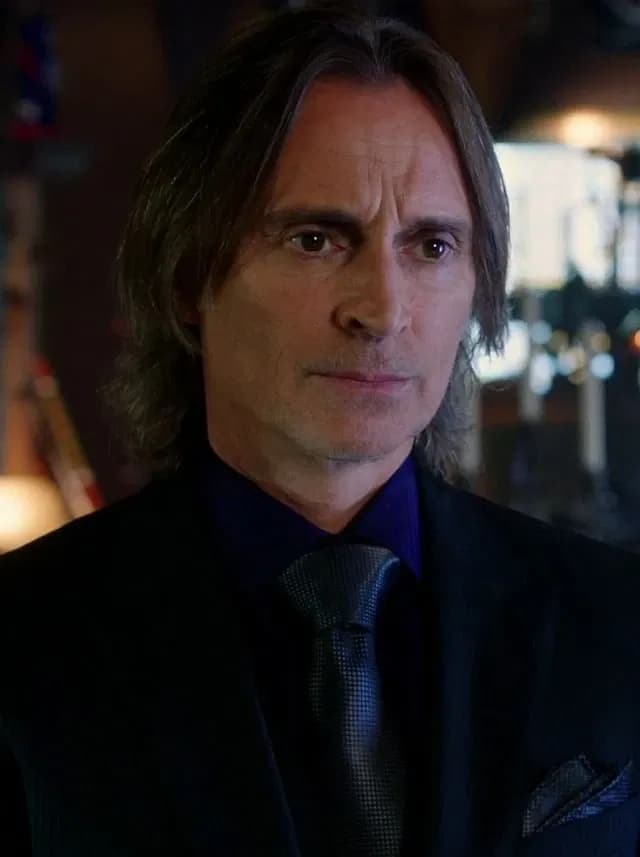 Mr Gold || Pawnbroker thumbnail