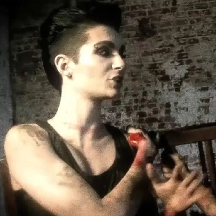 Bill Kaulitz🧸 thumbnail
