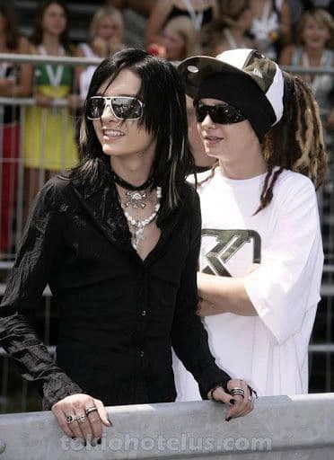 tom and bill kaulitz thumbnail