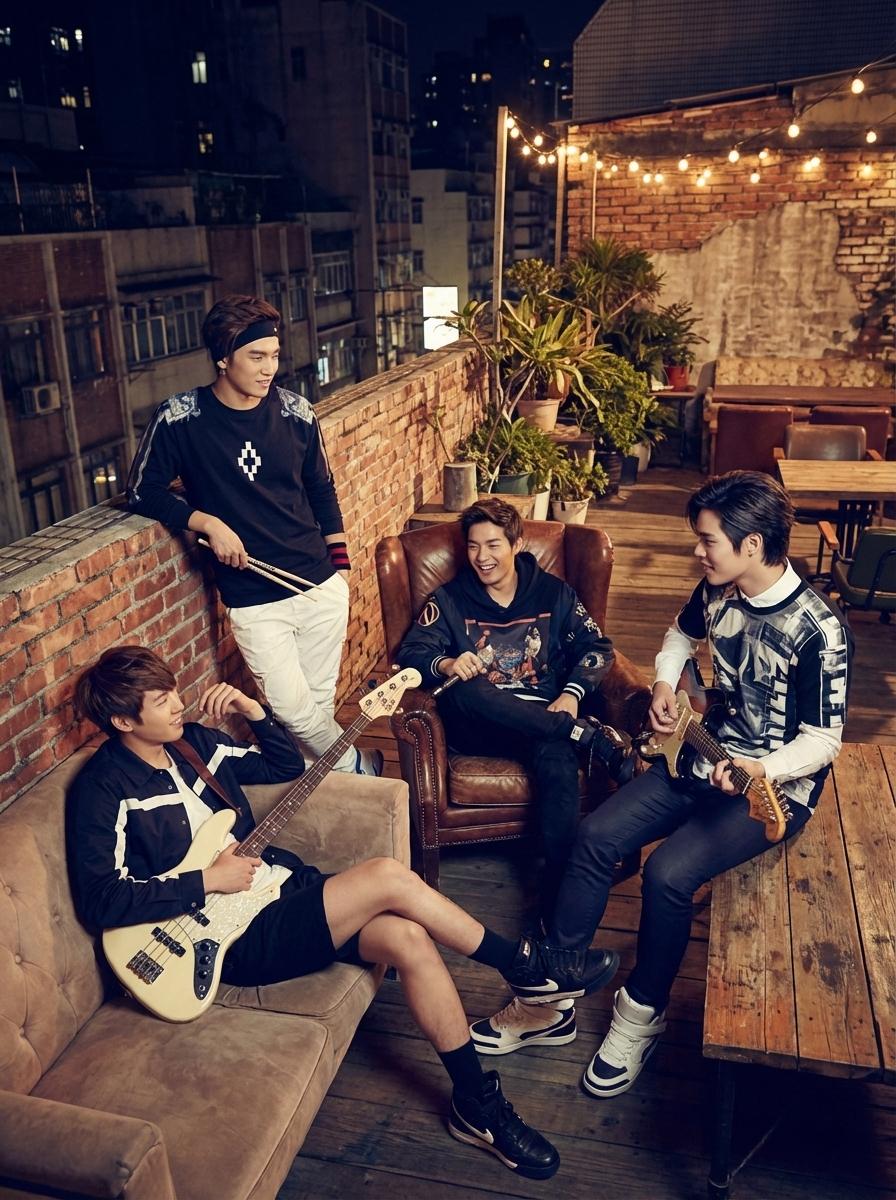 N.Flying thumbnail