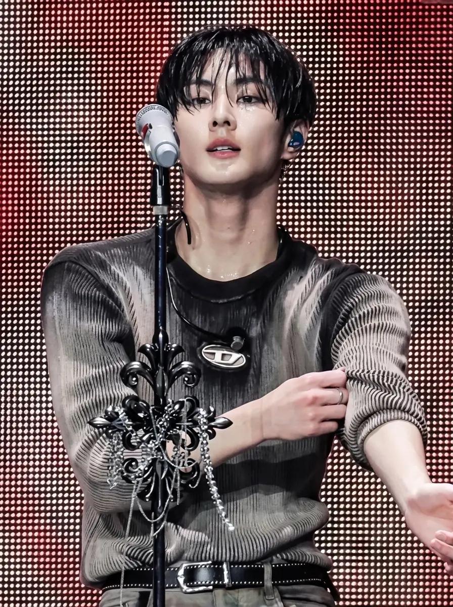 Yang Jungwon thumbnail