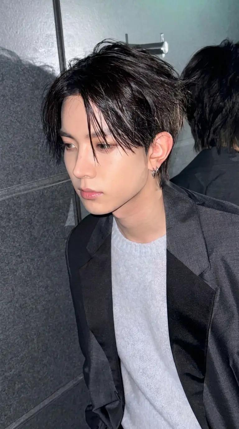 lee heeseung thumbnail