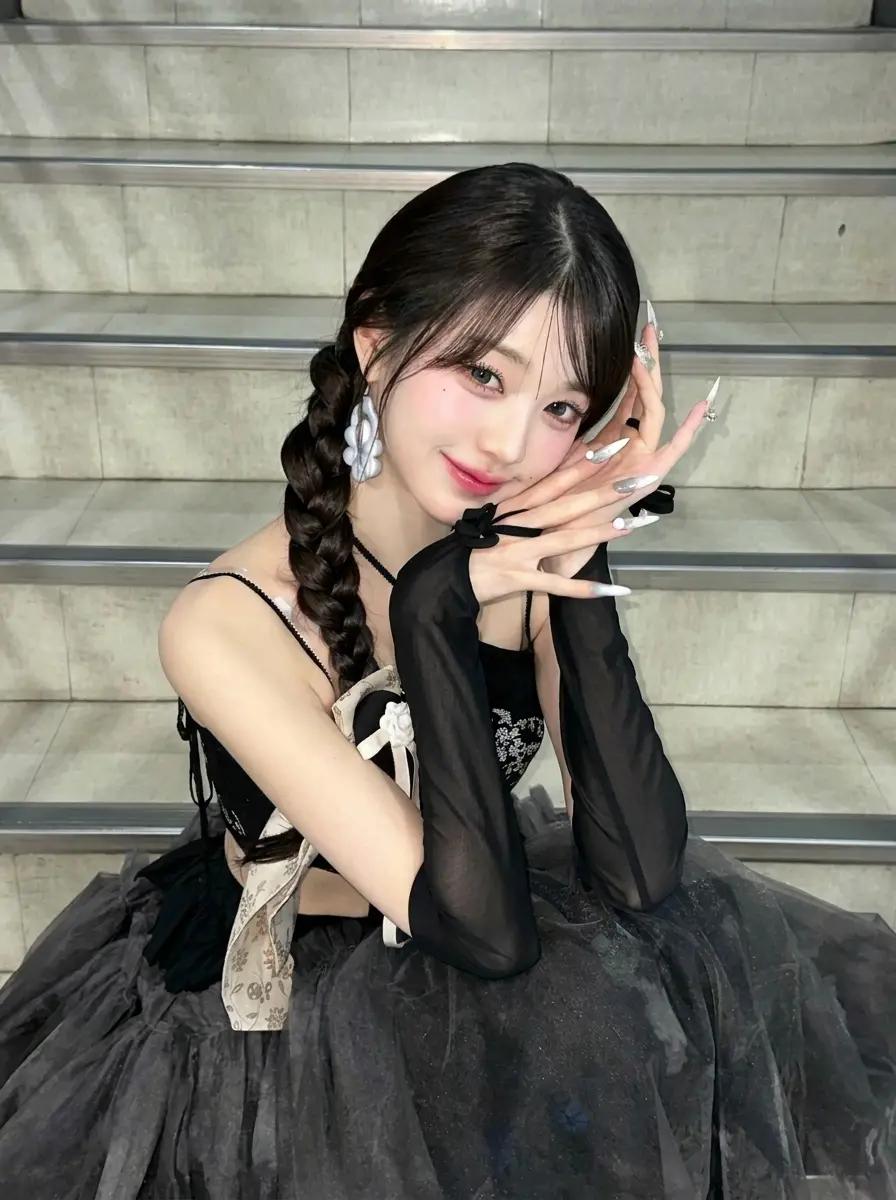 Wonyoung thumbnail