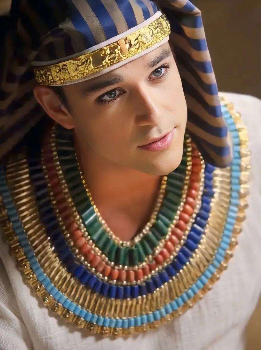 Ramses II thumbnail
