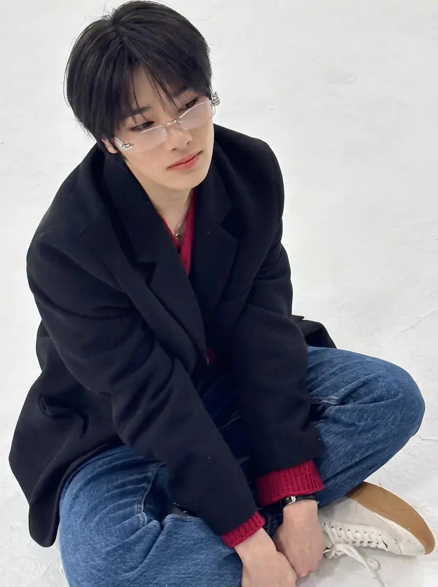 Jeongin thumbnail