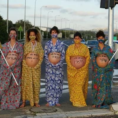 The Five Mothers-to-Be: Voices of Change thumbnail