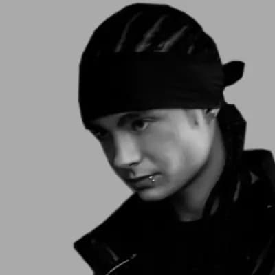 Tom Kaulitz  thumbnail