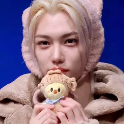 Lee Felix (BL/Hyunlix) thumbnail